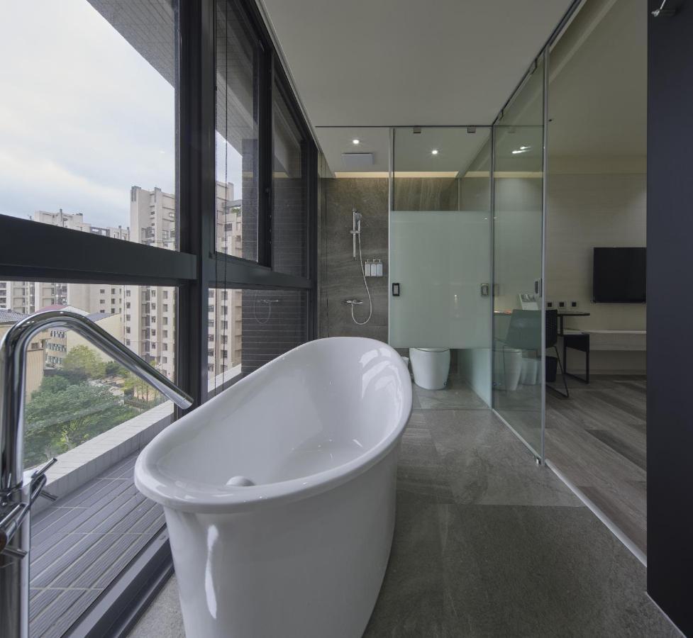 Cp Hotel Taoyuan Exteriör bild